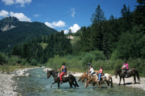Reiterhof „Happy Ranch" in Campitello di Fassa  